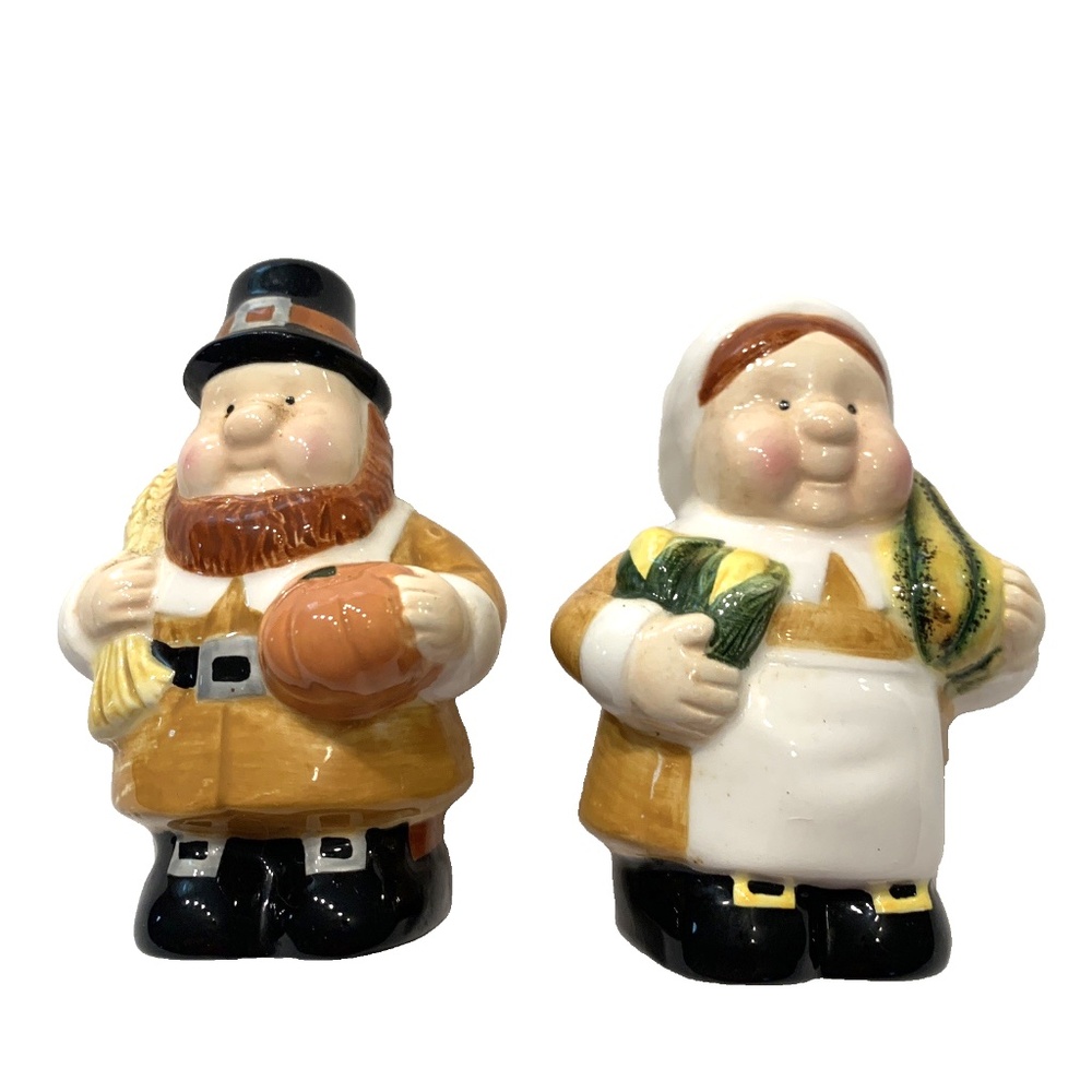 Hand-painted Ceramic Pilgrims Thanksgiving Salt & Pepper Shakers